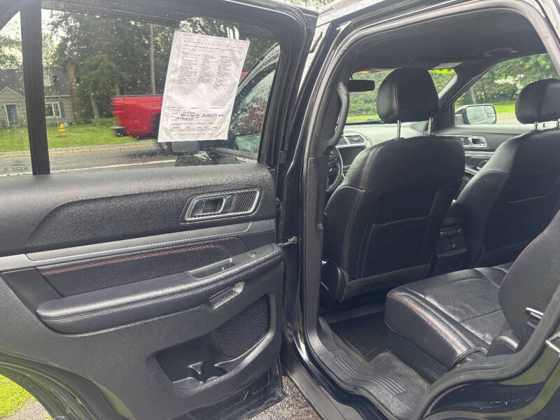 2017 Ford Explorer Sport
