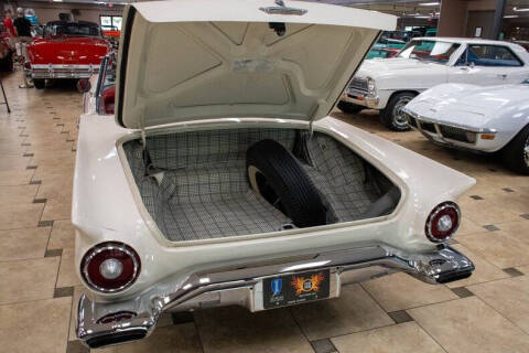 1957 Ford Thunderbird