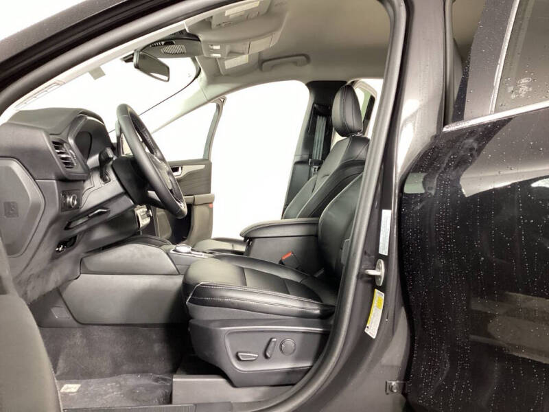 2026 Ford Escape Platinum