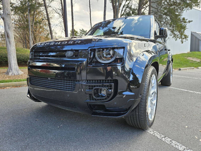 2024 Land Rover Defender 110 V8 P525