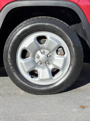 2016 Jeep Cherokee Sport