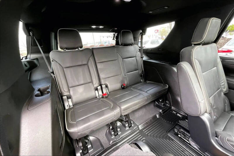 2022 GMC Yukon SLT