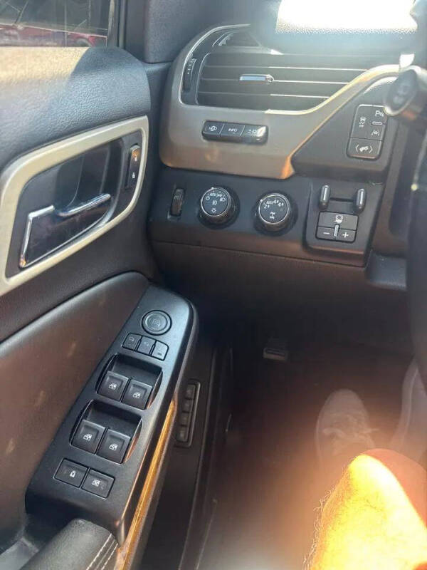 2017 GMC Yukon Denali