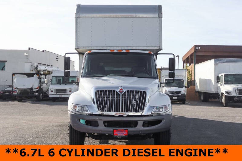 2018 International DuraStar 4300