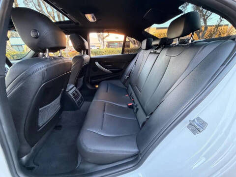 2017 BMW 3 Series 320i