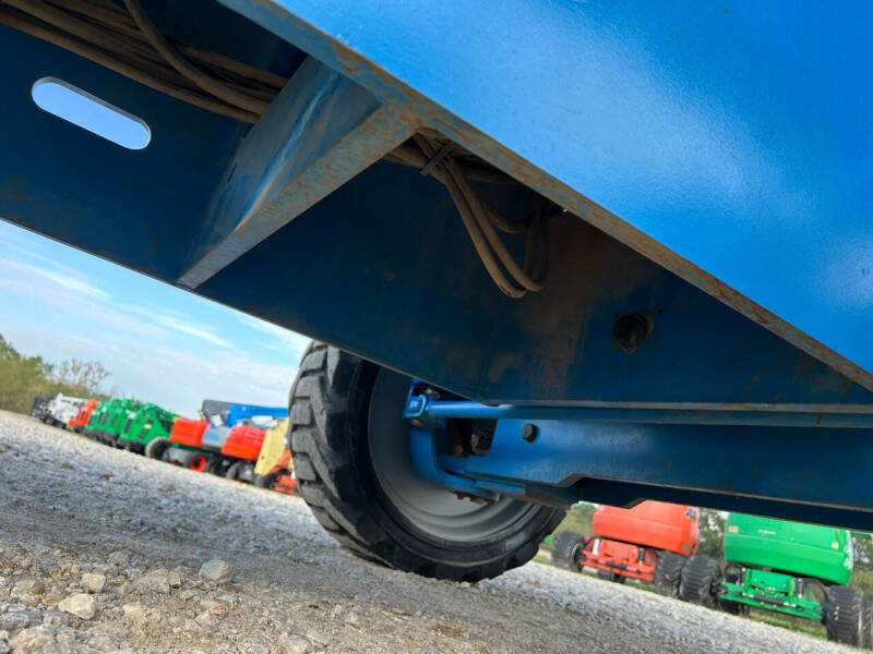 2015 Genie S-65 Boom / Manlift