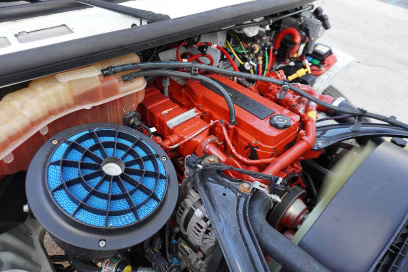 2018 Freightliner M2 106