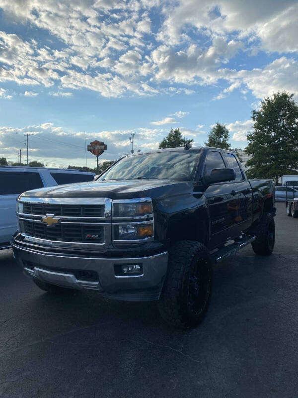 2015 Chevrolet Silverado 1500 LT photo 3