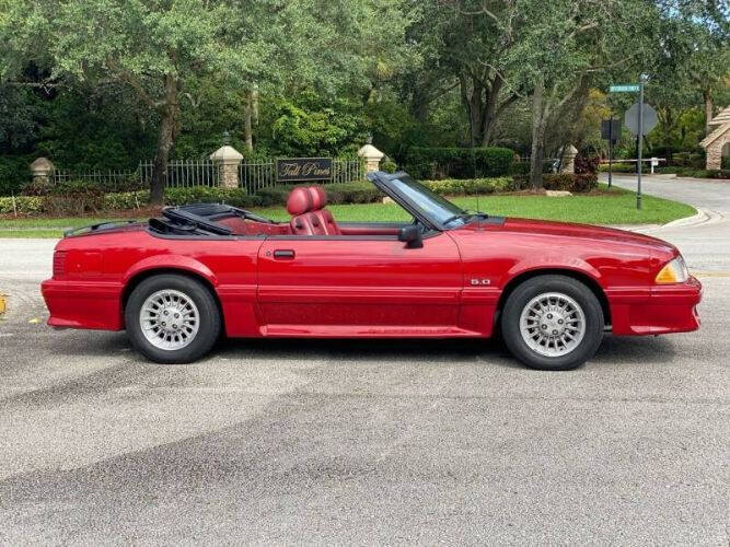 1988 Ford Mustang GT