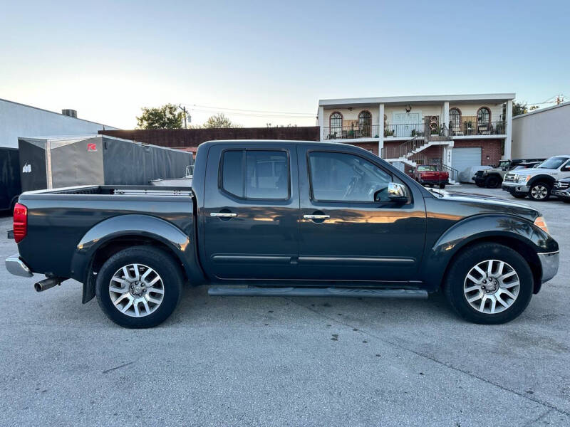 2013 Nissan Frontier SL photo 9