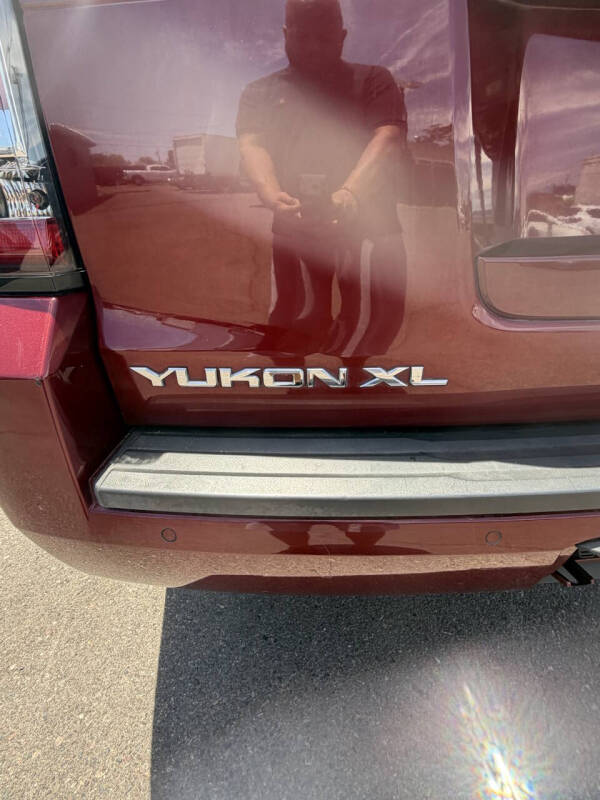 2017 GMC Yukon XL SLT