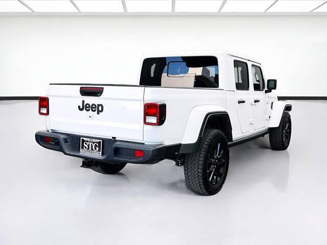 2025 Jeep Gladiator NightHawk