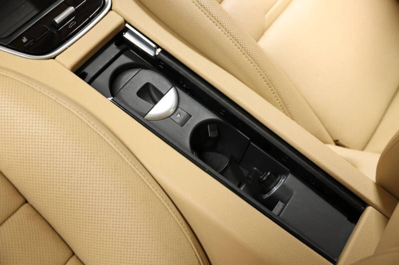 2018 Porsche Panamera