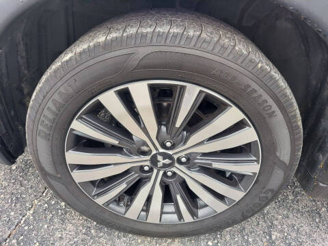 2020 Mitsubishi Outlander ES