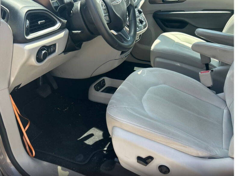 2017 Chrysler Pacifica Touring