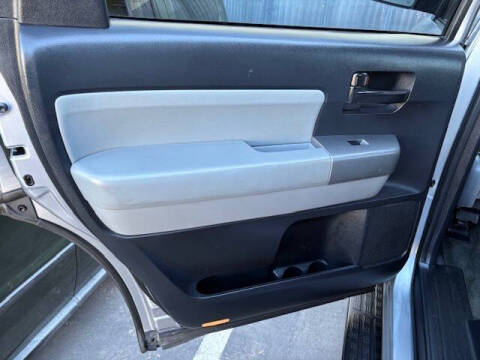 2012 Toyota Sequoia SR5