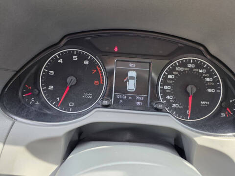 2012 Audi Q5 3.2 quattro Premium Plus