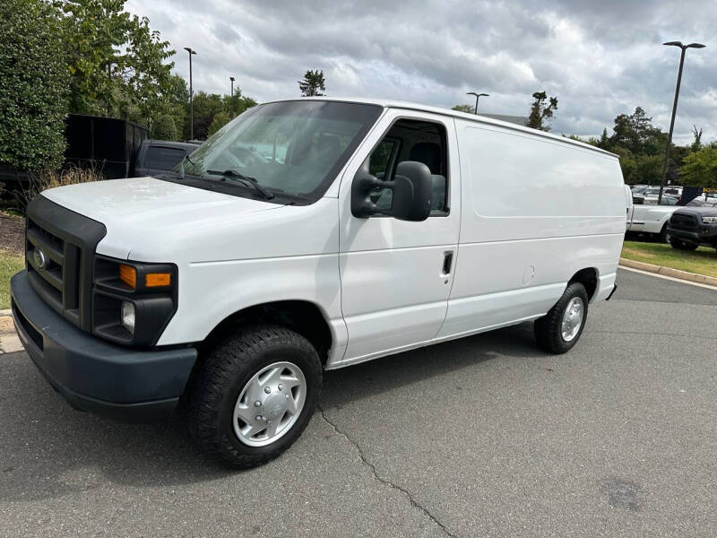 2009 Ford E-Series Econoline Van Commercial photo 7