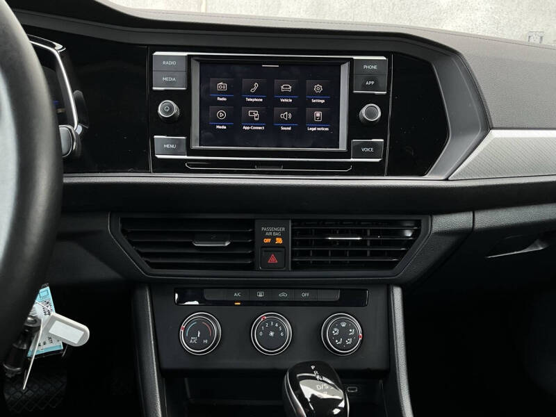 2024 Volkswagen Jetta S