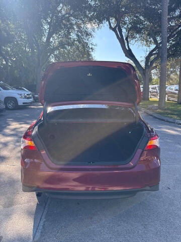 2020 Toyota Camry Hybrid LE