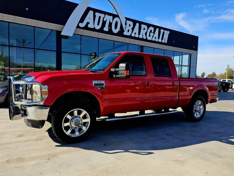 2010 Ford F-250 Super Duty Lariat photo 2