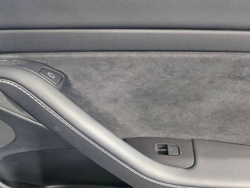 2023 Tesla Model 3 Performance