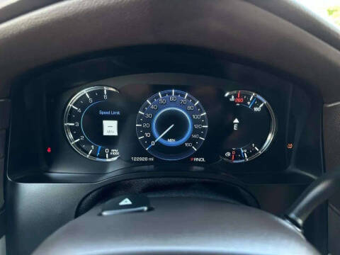 2017 Cadillac Escalade Luxury