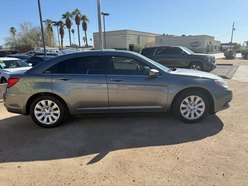 2013 Chrysler 200 LX