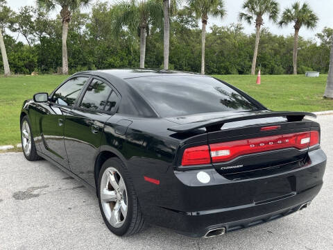 2012 Dodge Charger SXT