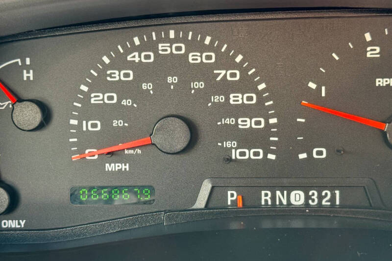 2005 Ford Excursion XLT