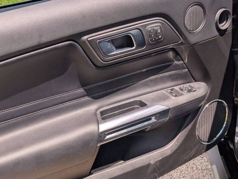 2021 Ford Mustang