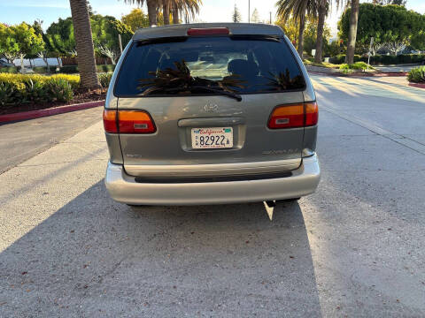 1998 Toyota Sienna XLE