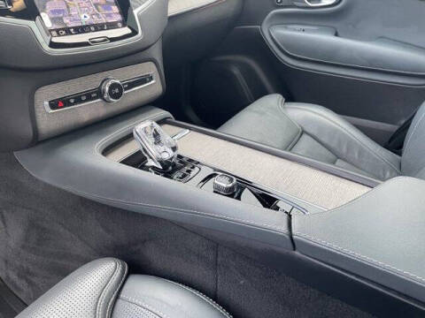 2024 Volvo XC90 B6 Ultimate Bright Theme 7P