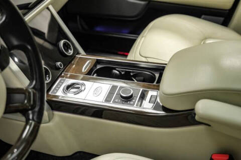 2020 Land Rover Range Rover P525 HSE