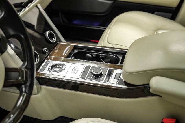 2020 Land Rover Range Rover P525 HSE