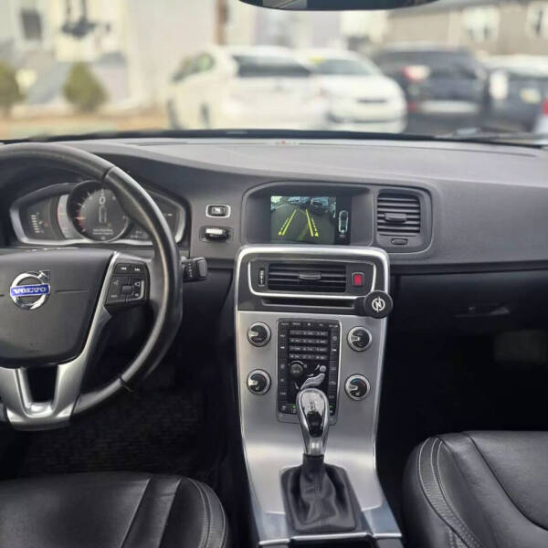 2017 Volvo S60 T5 Dynamic