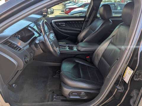 2018 Ford Taurus SEL