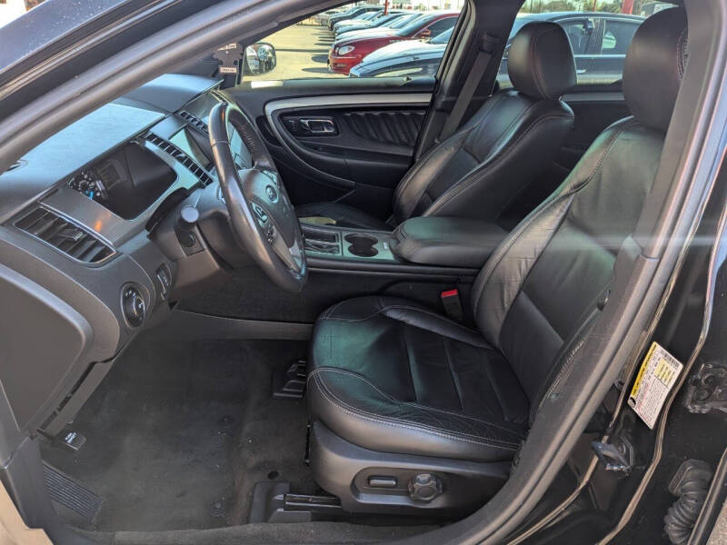 2018 Ford Taurus SEL