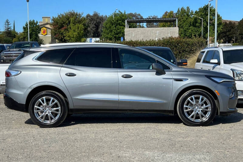 2023 Buick Enclave Premium