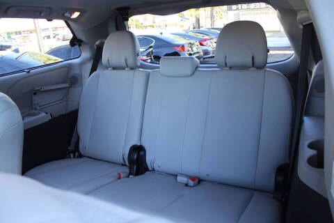 2015 Toyota Sienna