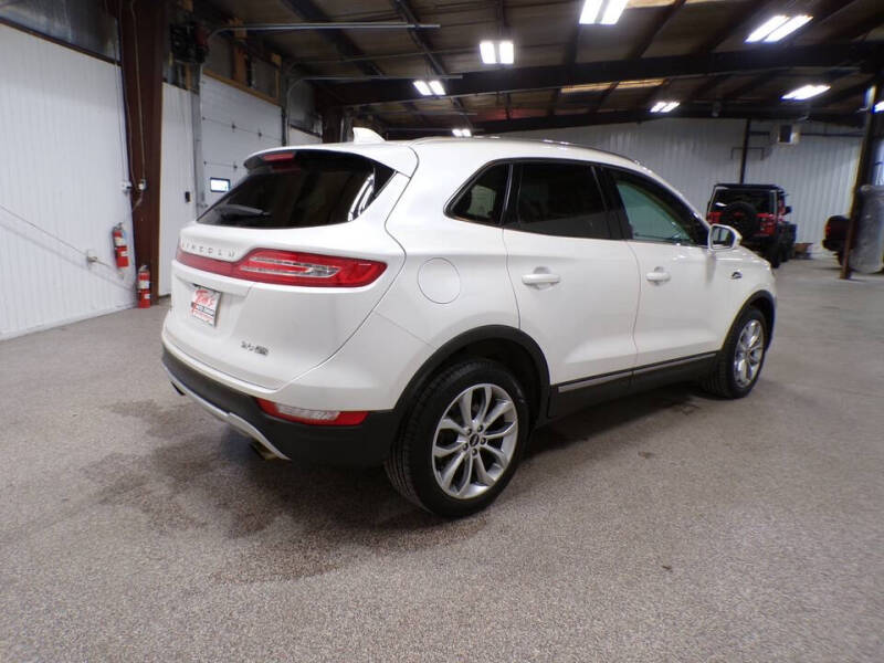 2016 Lincoln MKC Select