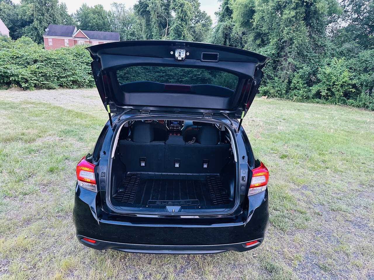 Black 2017 Subaru Impreza 2.0i AWD 2.0i 4dr Wagon CVT 29