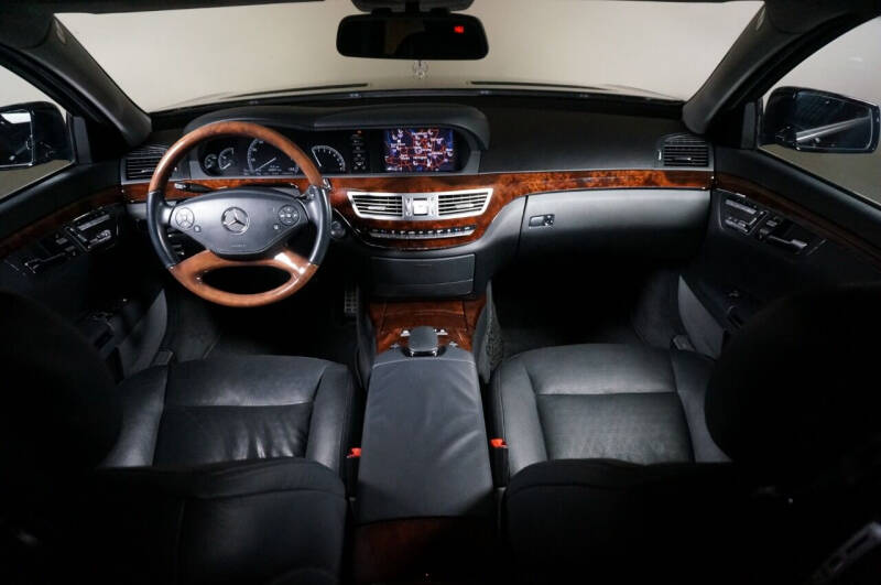 2011 Mercedes-Benz S-Class S 550