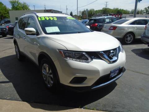 2016 Nissan Rogue for sale at DISCOVER AUTO SALES in Racine WI