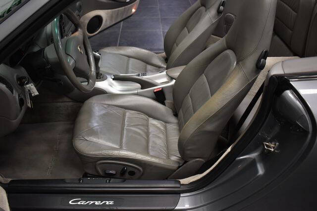 2003 Porsche 911 Carrera