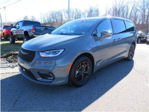 2022 Chrysler Pacifica Hybrid Touring L