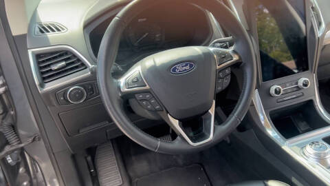 2024 Ford Edge Titanium