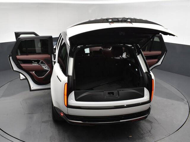 2023 Land Rover Range Rover P400 SE