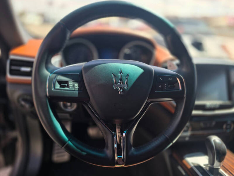 2015 Maserati Ghibli