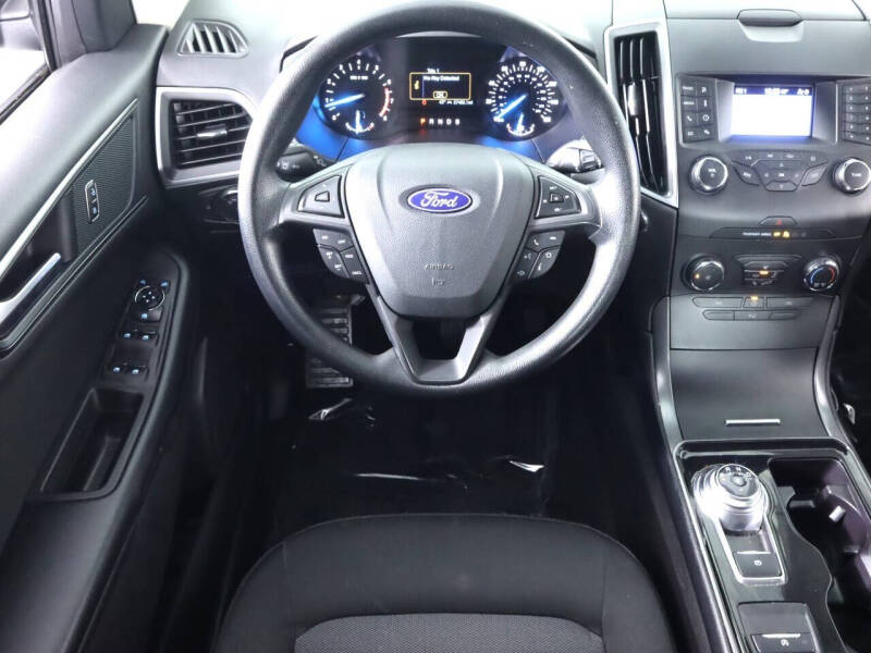 2019 Ford Edge SE